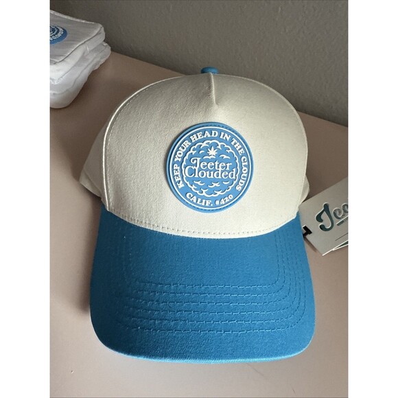 Jeeter Clouded 420 Side Crossbody Bag & Hat Set White/Blue - Picture 2 of 8